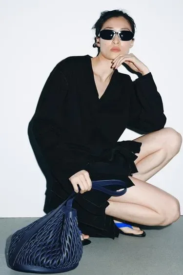Zara Кожаная сумка с перфорацией