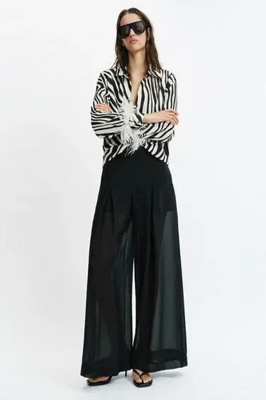 Zara Рубашка с анималистическим принтом и перьями