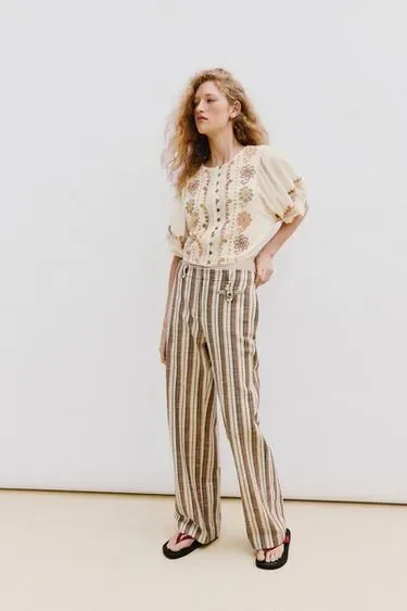 Zara Блуза с вышивкой и бахромой