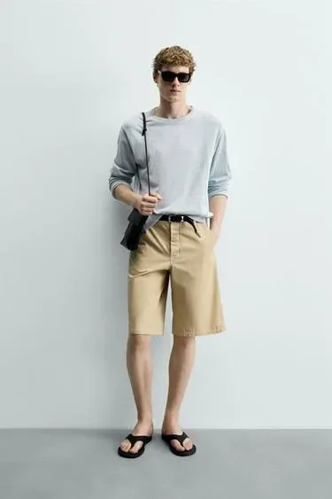 Zara Шорты  с эффектом потертости