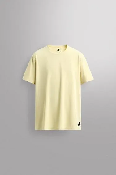 Zara Базовая спортивная футболка