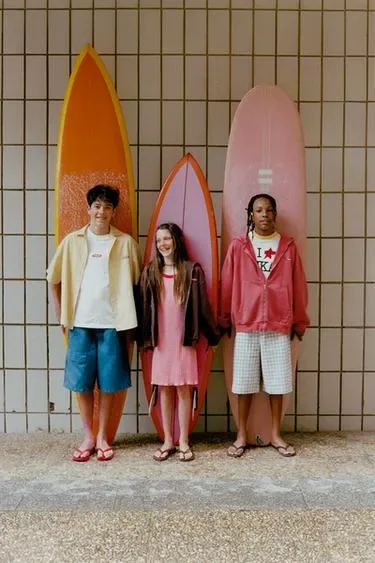 Zara Вязаное платье PUKAS SURF с прямым вырезом купить с доставкой.