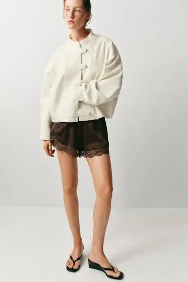 Zara Комбинированные шорты с кружевом купить с доставкой.
