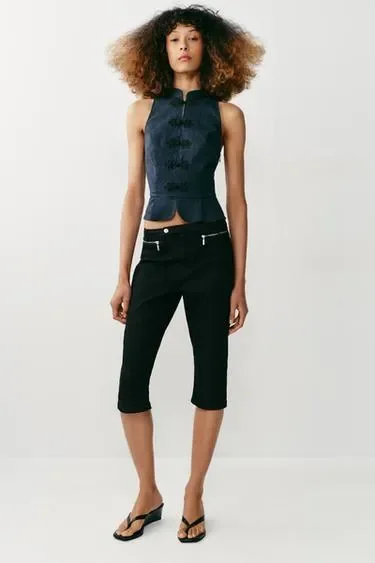 Zara Топ с баской и застежками из льна