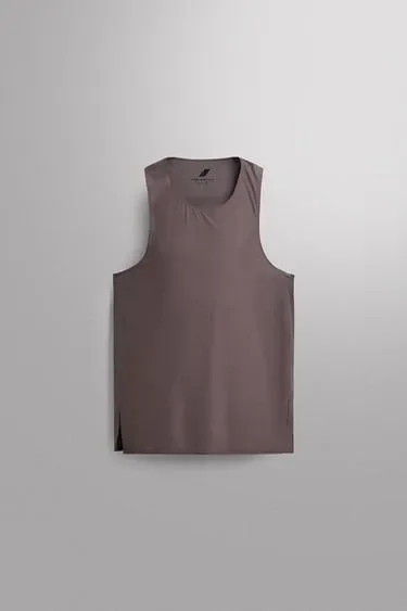 Zara Легкий спортивный топ