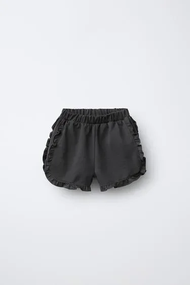 Zara Шорты-бермуды с воланами