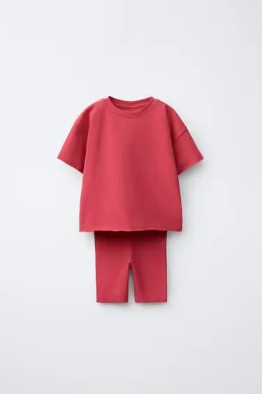 Zara Комплект из футболки и велосипедных легинсов в рубчик купить с доставкой.