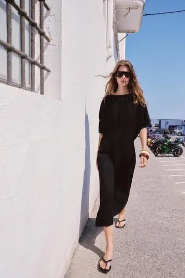 Zara Длинное трикотажное платье со сборками на талии