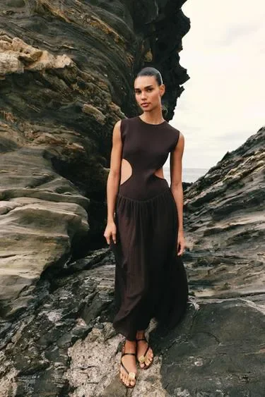 Zara Комбинированное трикотажное платье с вырезами