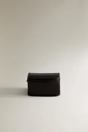 Zara Средняя косметичка из сатина