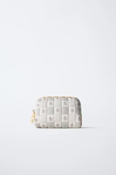Zara Стеганый несессер для мам
