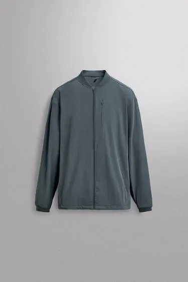 Zara Куртка из высокотехнологичной ткани для тренировок купить с доставкой.