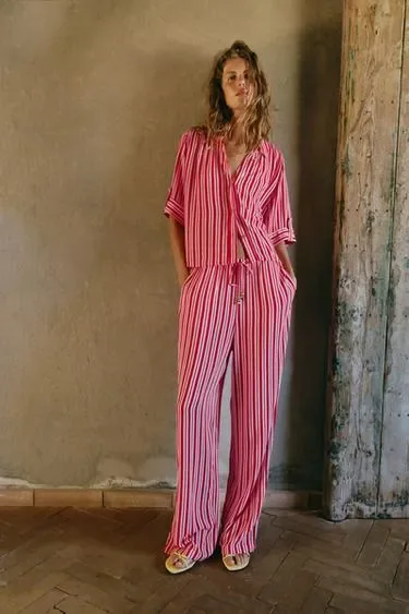 Zara Широкие брюки в полоску купить с доставкой.