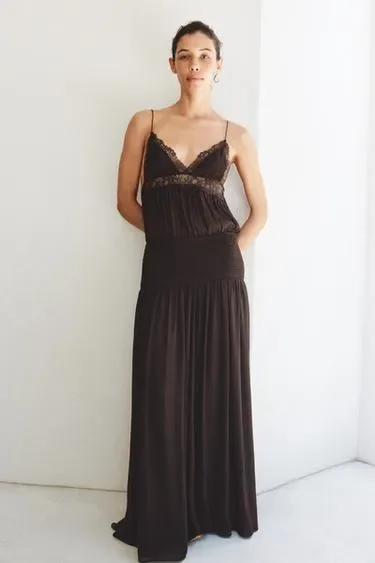 Zara Кружевное платье на бретелях купить с доставкой.