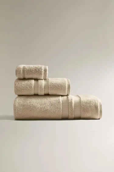 Махровое полотенце с двойным бордюром extra soft