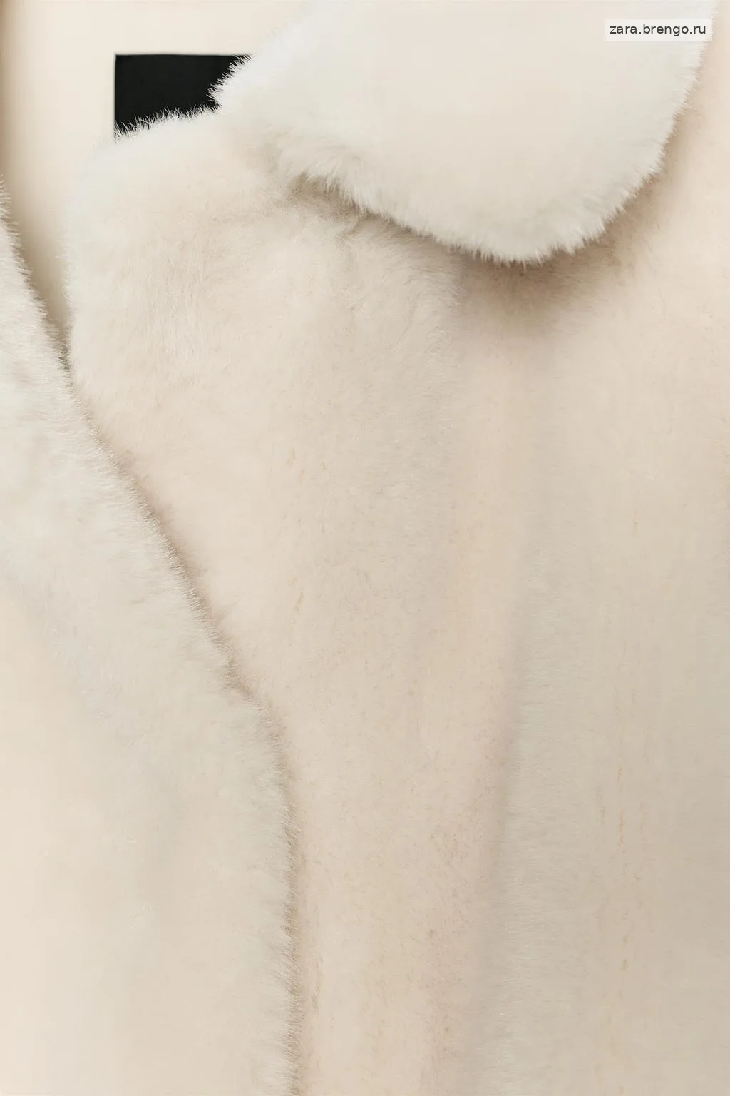 КОРОТКОЕ ПАЛЬТО ИЗ ИСКУССТВЕННОГО МЕХА С ПОЯСОМ — коллекция Zara «ZW»
