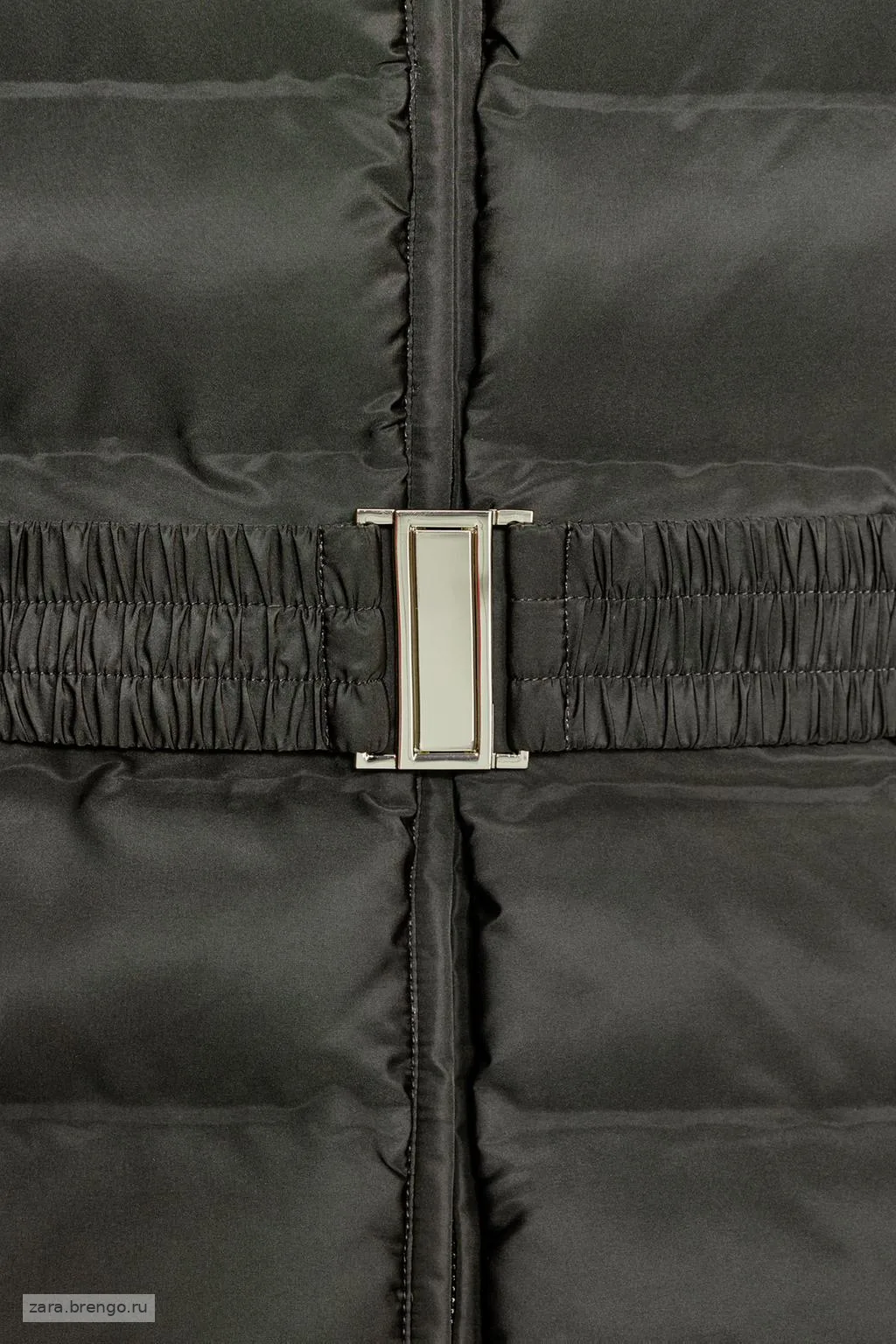 КОРОТКИЙ ПРИТАЛЕННЫЙ АНОРАК  WINDPROOF