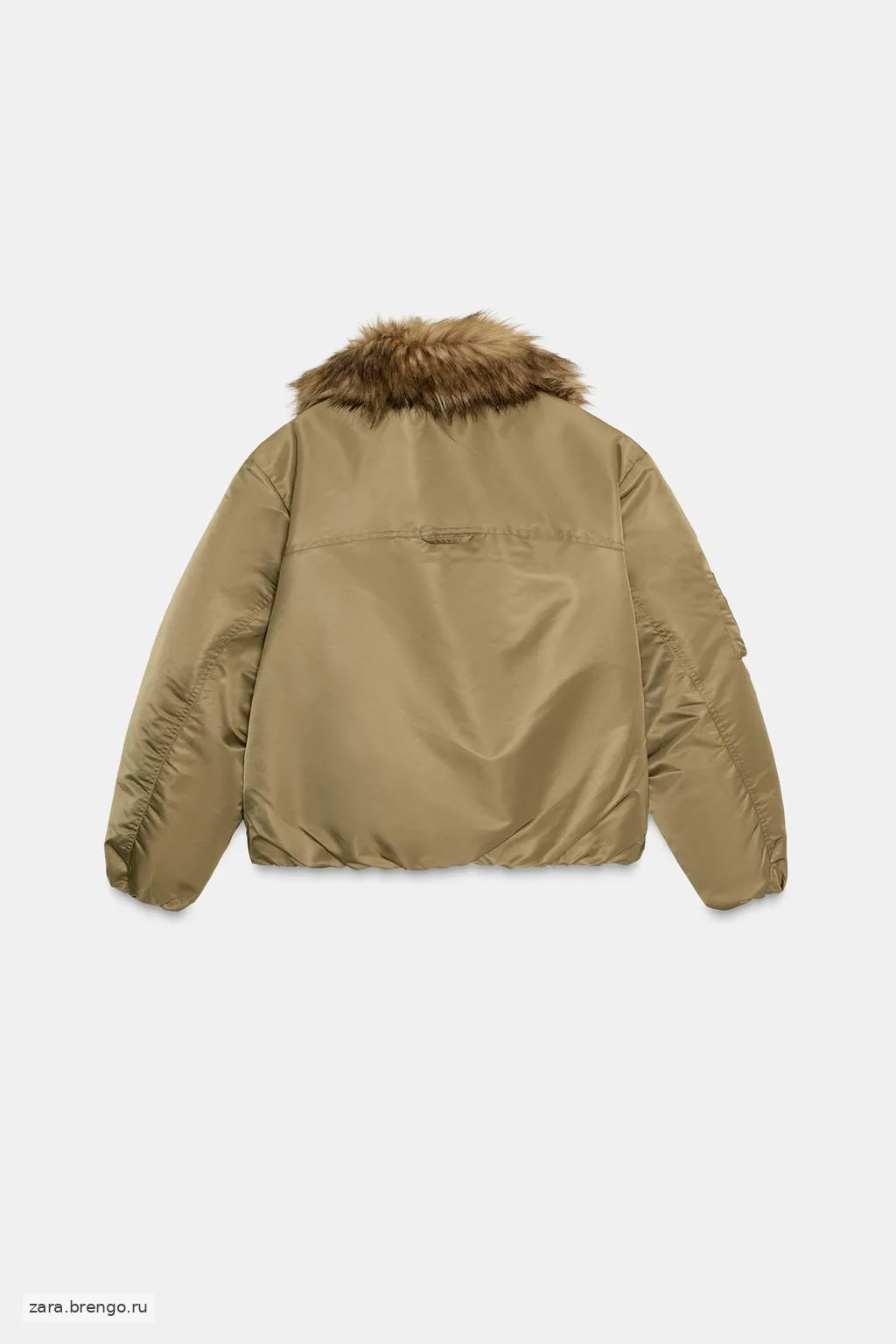 БОМБЕР С ВОРОТНИКОМ ИЗ ИСКУССТВЕННОГО МЕХА — коллекция Zara «ZW»