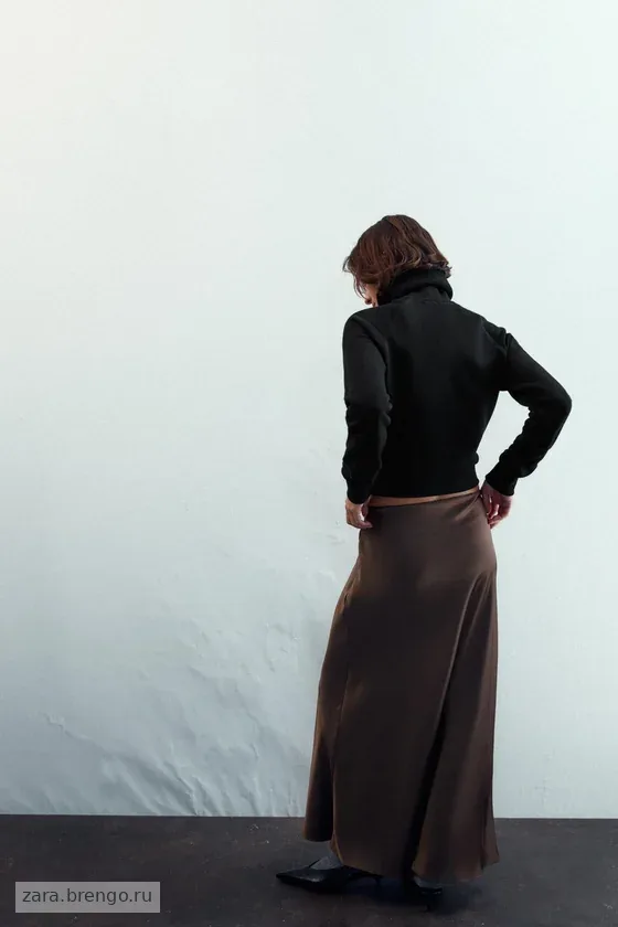АТЛАСНАЯ ЮБКА МИДИ