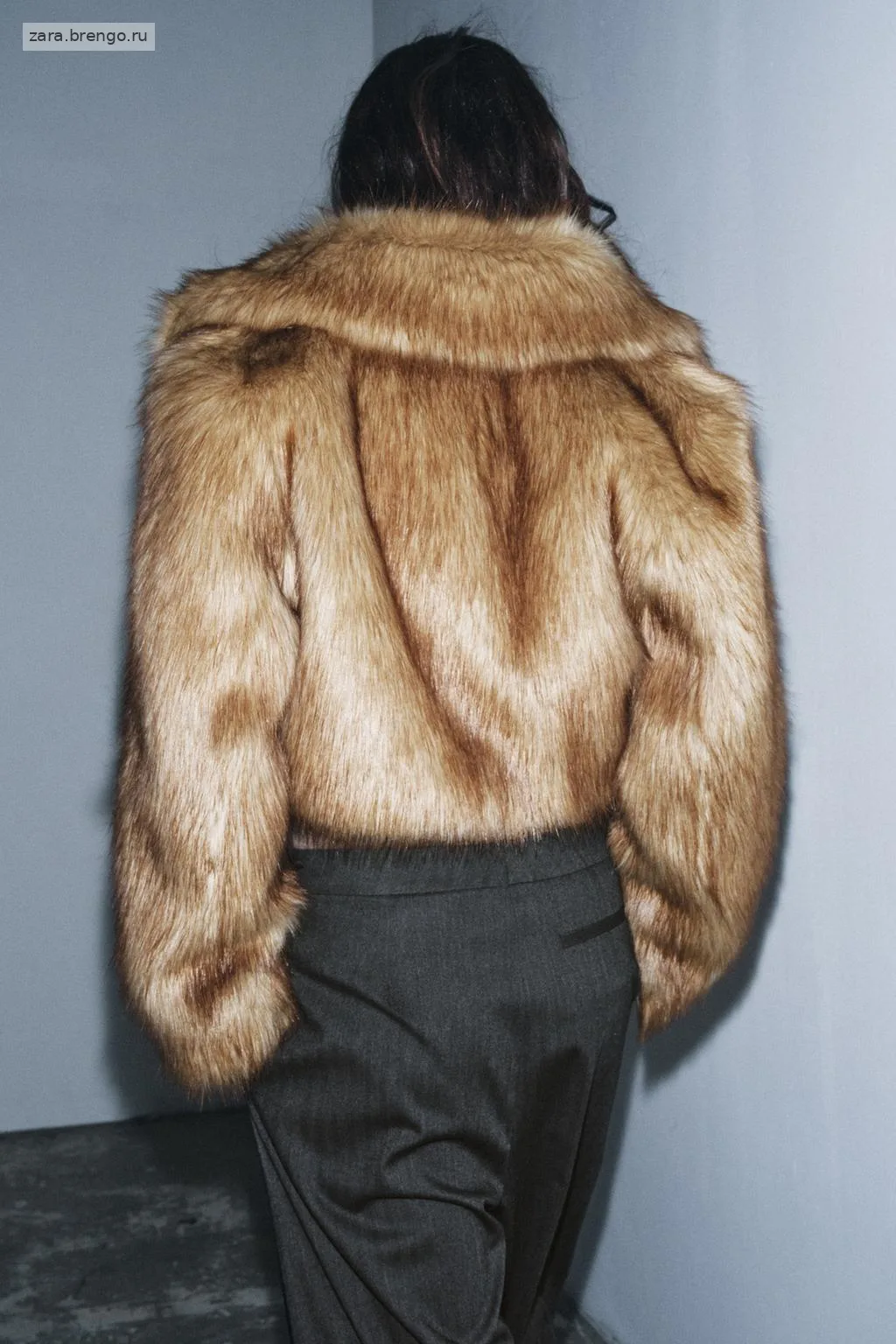КОРОТКАЯ КУРТКА ИЗ ИСКУССТВЕННОГО МЕХА — коллекция Zara «ZW»