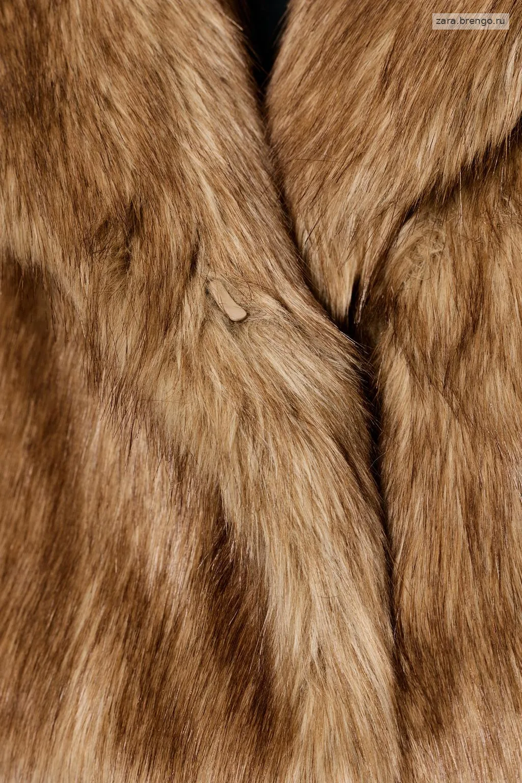 КОРОТКАЯ КУРТКА ИЗ ИСКУССТВЕННОГО МЕХА — коллекция Zara «ZW»