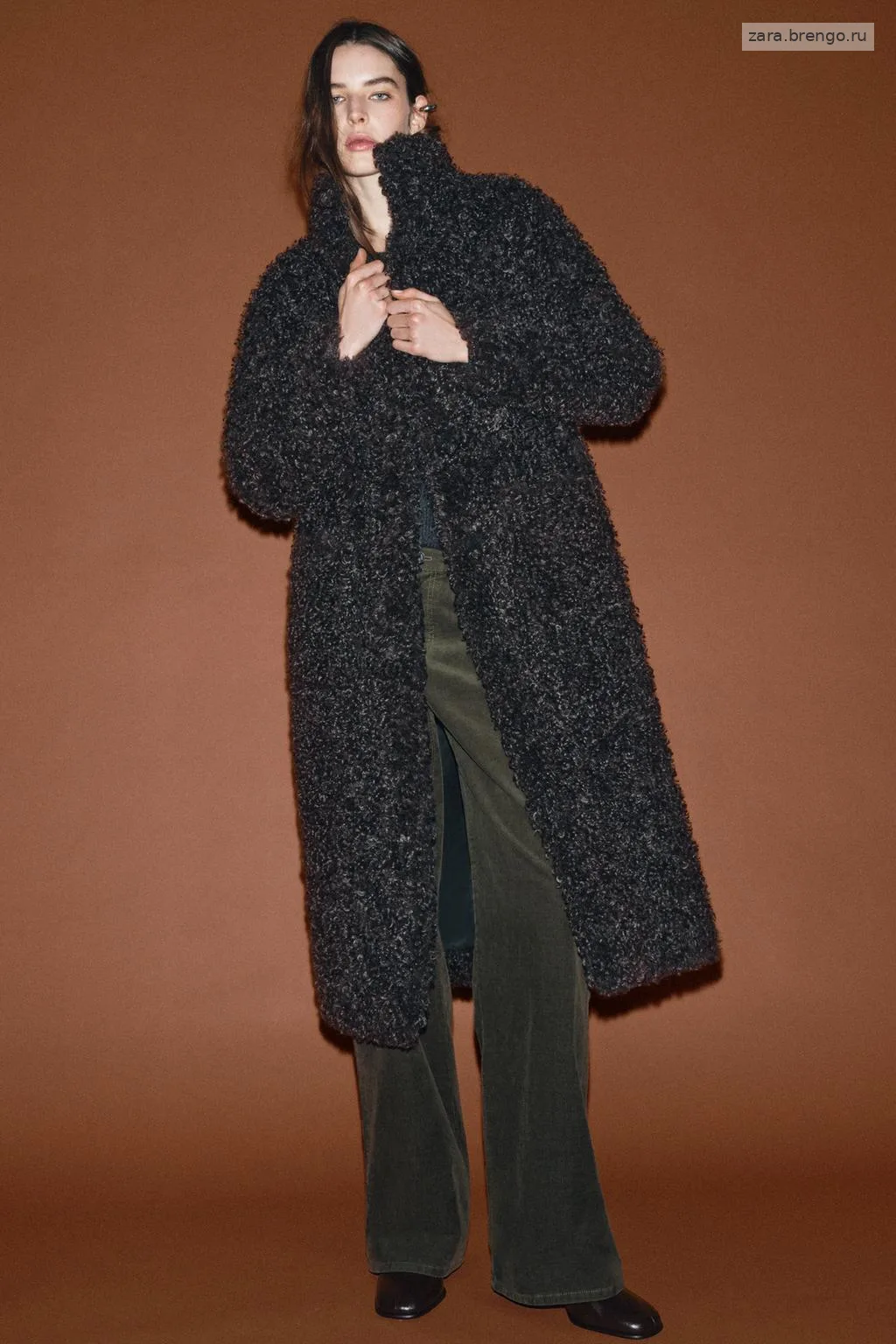 ДЛИННОЕ ПАЛЬТО ИЗ ИСКУССТВЕННОЙ ОВЧИНЫ — коллекция Zara «ZW»