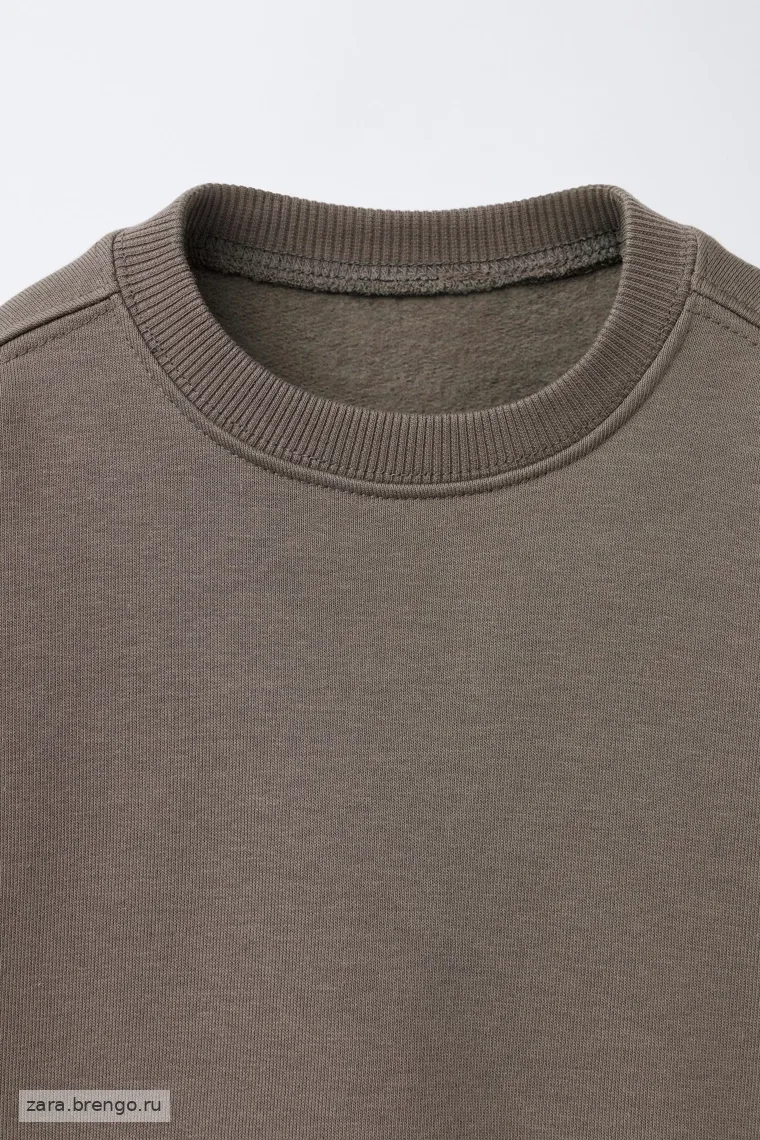 Костюм из толстовки с манжетами и брюками в стиле basic label