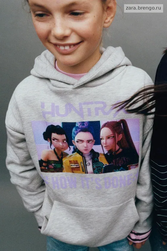 ХУДИ С ПРИНТОМ «Kpop Demon Hunters» © Netflix