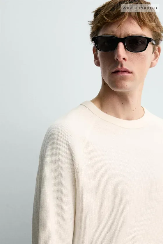 ФУТБОЛКА ИЗ РЕЛЬЕФНОЙ ТКАНИ Zara «Aaron Levine»