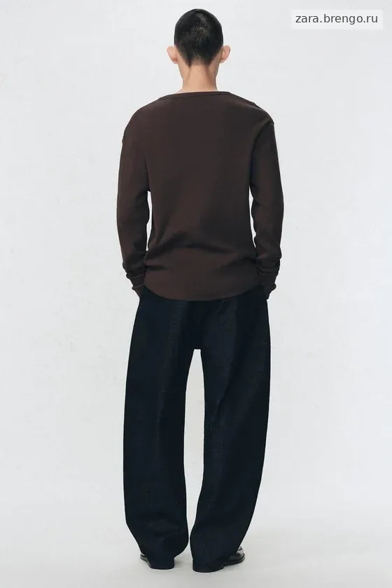 Мужская футболка с длинными рукавами и гофре от Zara «Soshiotsuki»
