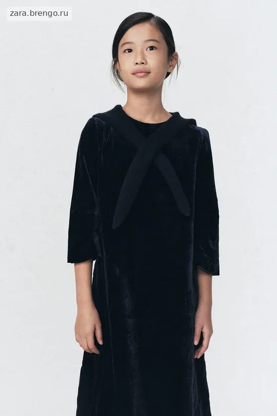Платье из велюра Zara «Soshiotsuki»