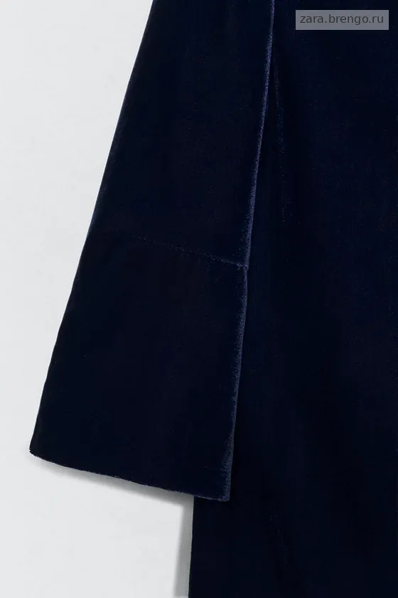 Платье из велюра Zara «Soshiotsuki»