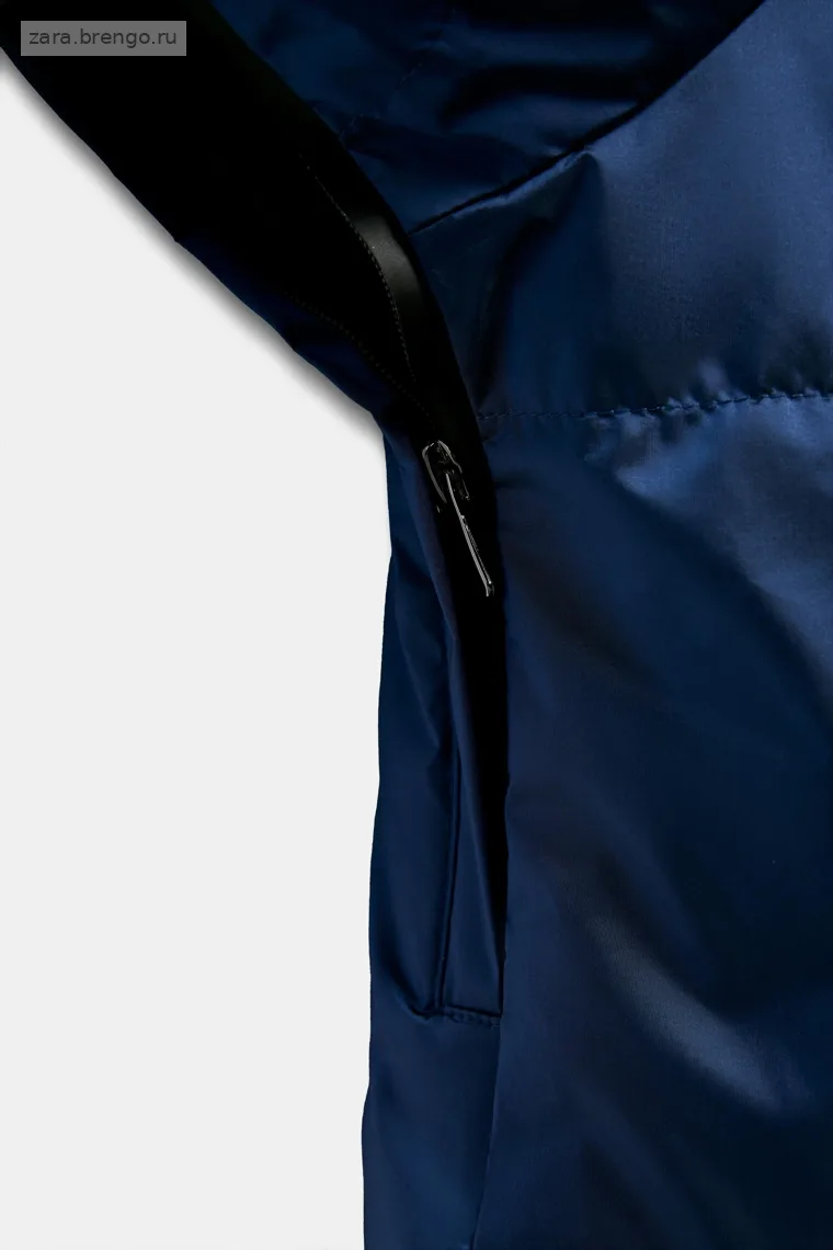 Утепленный пуховик с капюшоном, ветрозащитой и технологией recco® ski collection