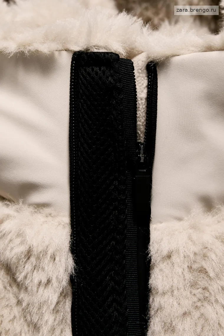 Короткий пуховик с мехом на капюшоне Zara «Athleticz»