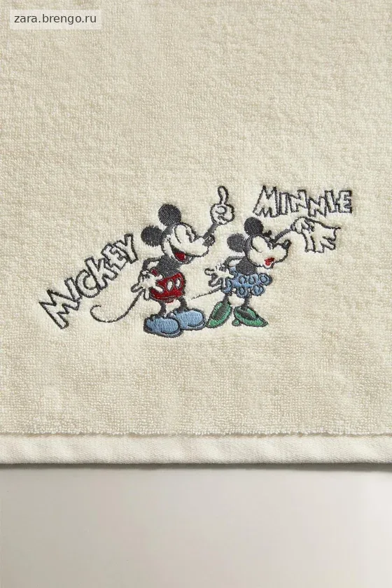 Детское полотенце с принтом микки и минни ©disney