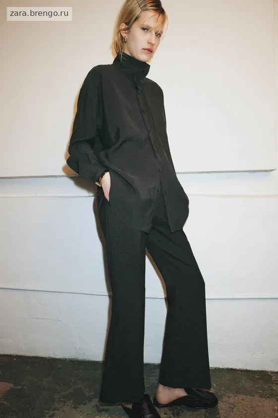 УКОРОЧЕННЫЕ РАСКЛЕШЕННЫЕ БРЮКИ коллекция Zara «ZW»