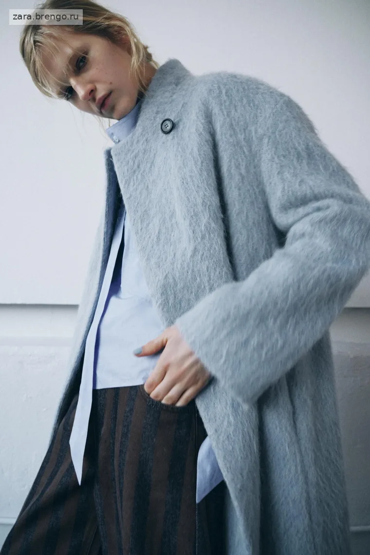 Прямое пальто из шерсти manteco коллекции zara