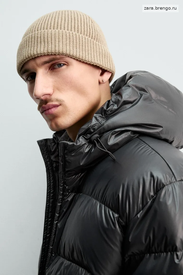 Пуховик Zara  отталкивающий воду с наполнителем из 80% пуха и 20% пера