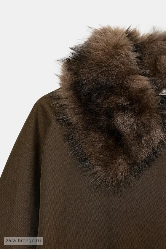 КОРОТКИЙ ТРЕНЧ С МЕХОВЫМ ВОРОТНИКОМ — коллекция Zara «ZW»