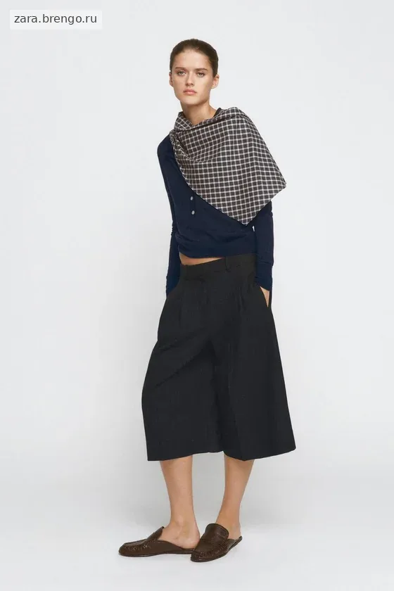 ШОРТЫ В ПОЛОСКУ С ЗАЩИПАМИ — коллекция Zara «ZW»