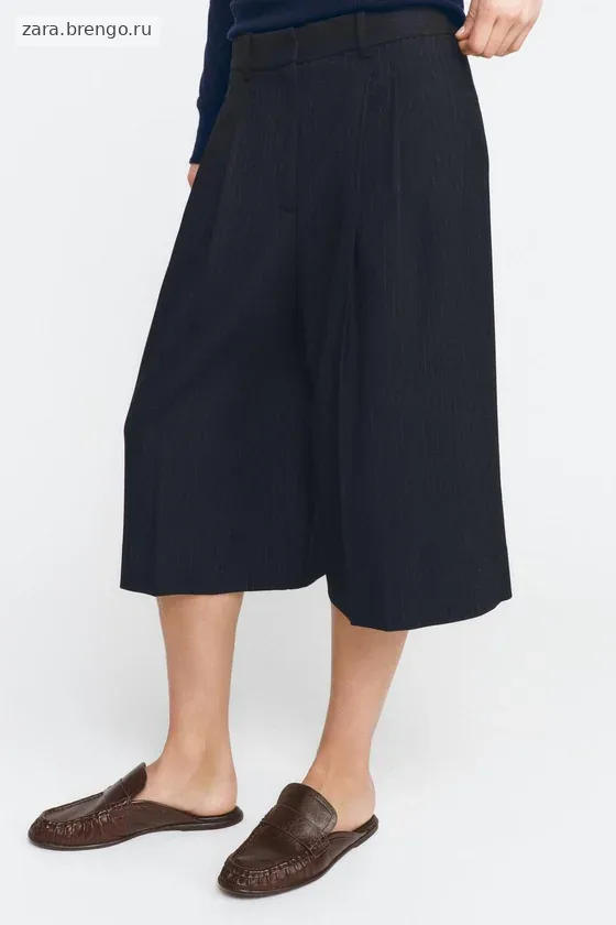 ШОРТЫ В ПОЛОСКУ С ЗАЩИПАМИ — коллекция Zara «ZW»