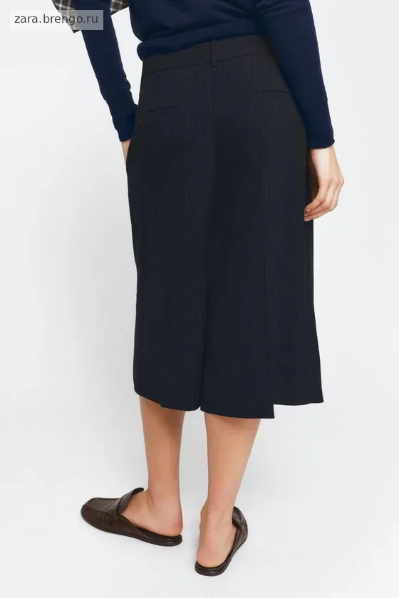 ШОРТЫ В ПОЛОСКУ С ЗАЩИПАМИ — коллекция Zara «ZW»