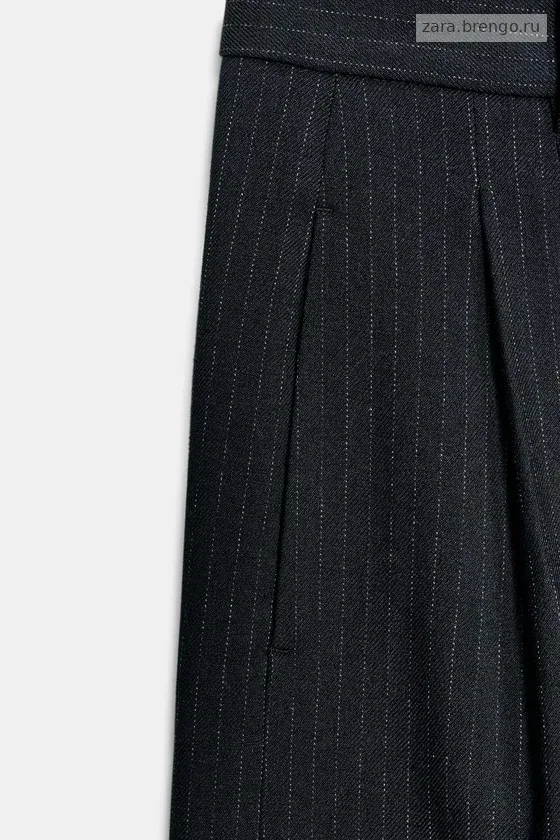 ШОРТЫ В ПОЛОСКУ С ЗАЩИПАМИ — коллекция Zara «ZW»