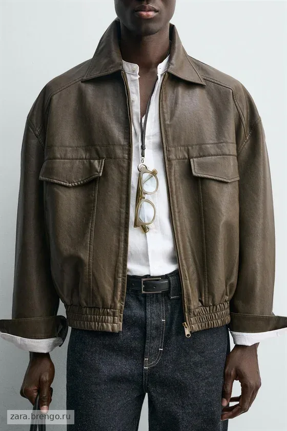 БОМБЕР ИЗ ИСКУССТВЕННОЙ КОЖИ