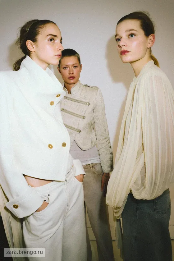 УКОРОЧЕННАЯ КОМБИНИРОВАННАЯ КУРТКА — коллекция Zara «ZW» 