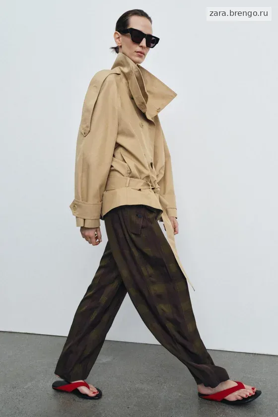 КОРОТКИЙ ТРЕНЧ С ВЫСОКИМ ВОРОТНИКОМ — коллекция Zara «ZW»