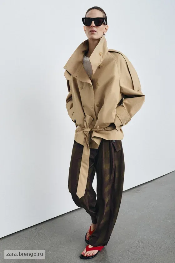 КОРОТКИЙ ТРЕНЧ С ВЫСОКИМ ВОРОТНИКОМ — коллекция Zara «ZW»