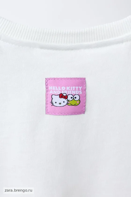 ФУТБОЛКА С МАШИНОЙ HELLO KITTY AND FRIENDS © SANRIO