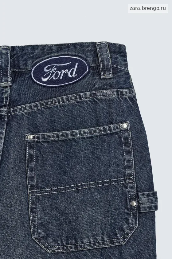 ДЖИНСЫ  С НАШИВКОЙ «Ford ©»