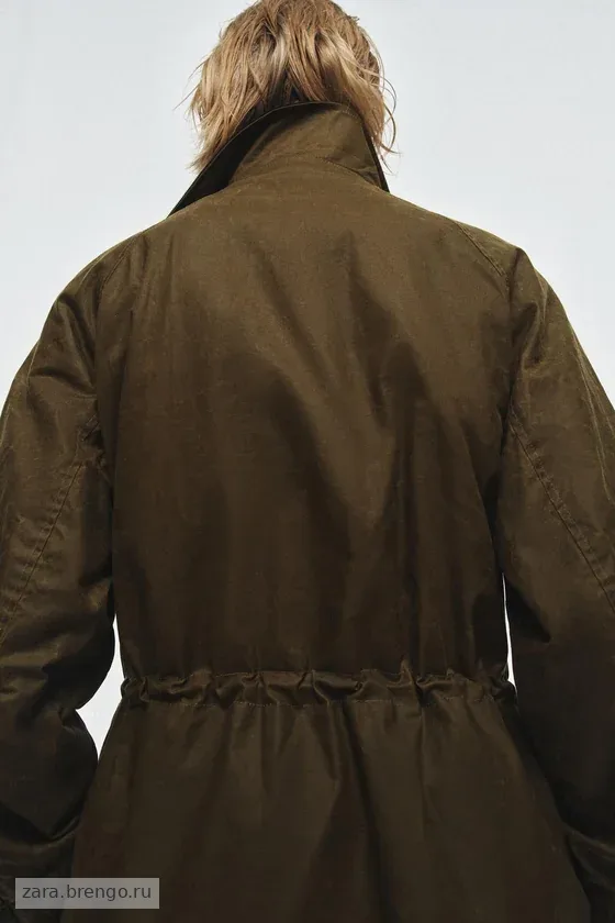 КУРТКА С ВОЩЕНЫМ ПОКРЫТИЕМ И ВЕЛЬВЕТОВЫМ ВОРОТНИКОМ — коллекция Zara «ZW»